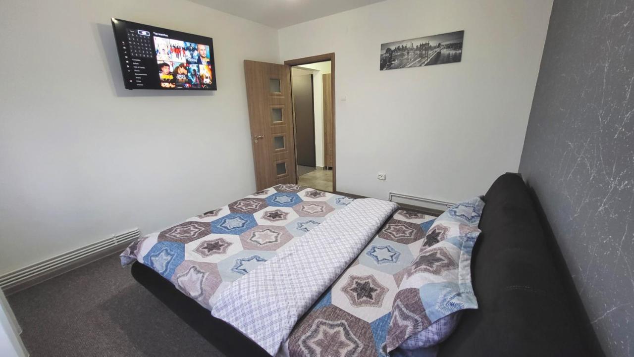 Apartament Navi Onesti Exteriér fotografie