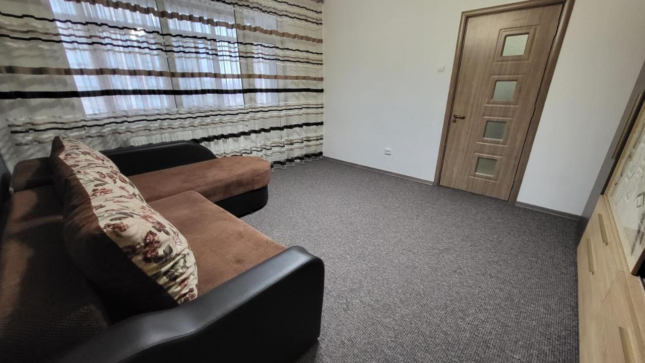 Apartament Navi Onesti Exteriér fotografie