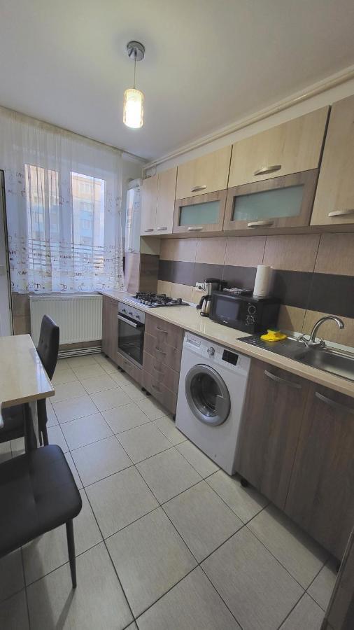 Apartament Navi Onesti Exteriér fotografie