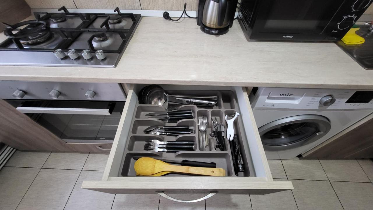 Apartament Navi Onesti Exteriér fotografie