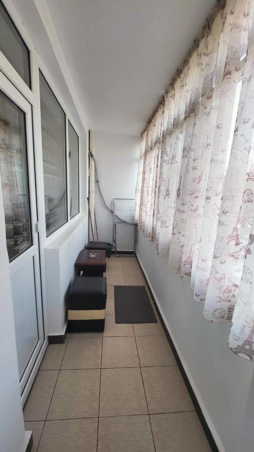 Apartament Navi Onesti Exteriér fotografie