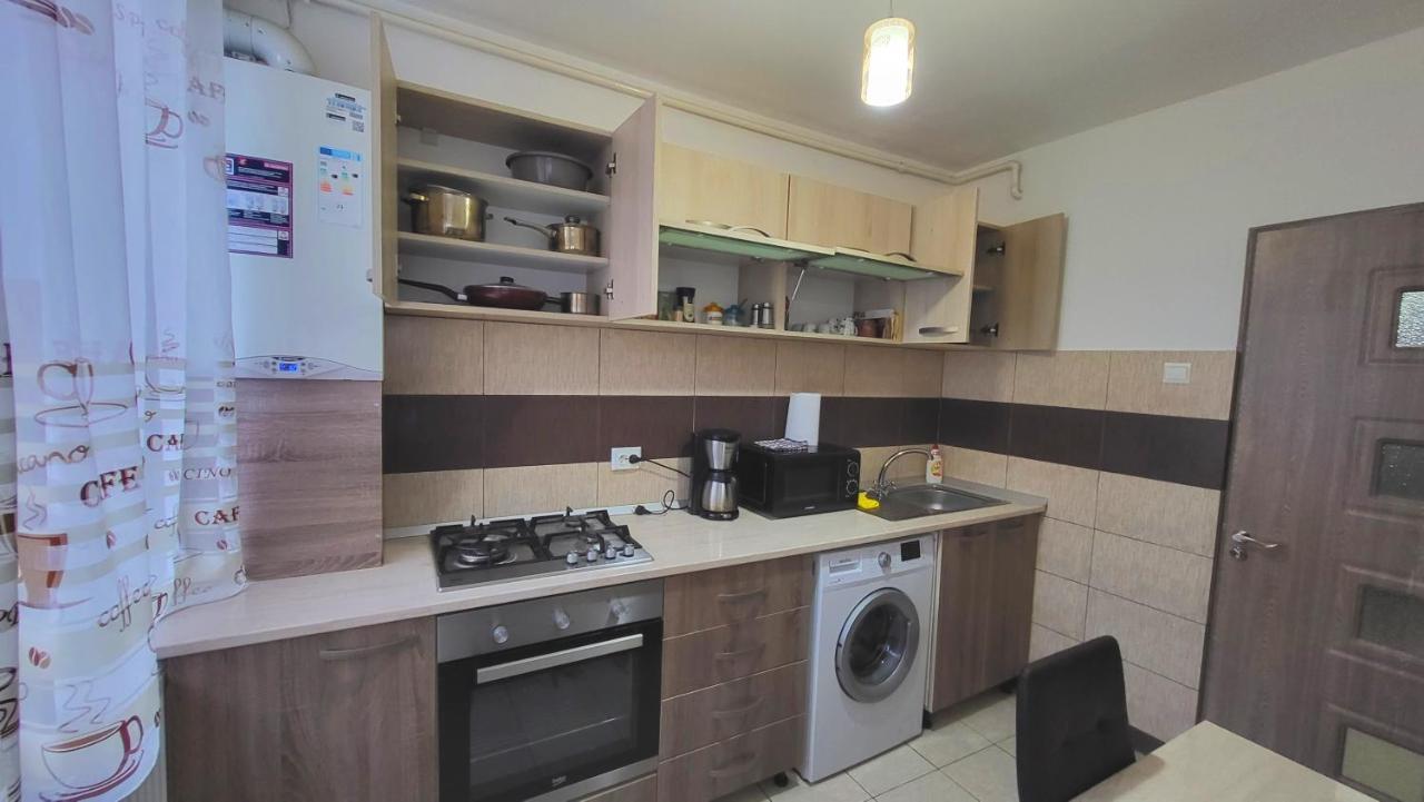 Apartament Navi Onesti Exteriér fotografie