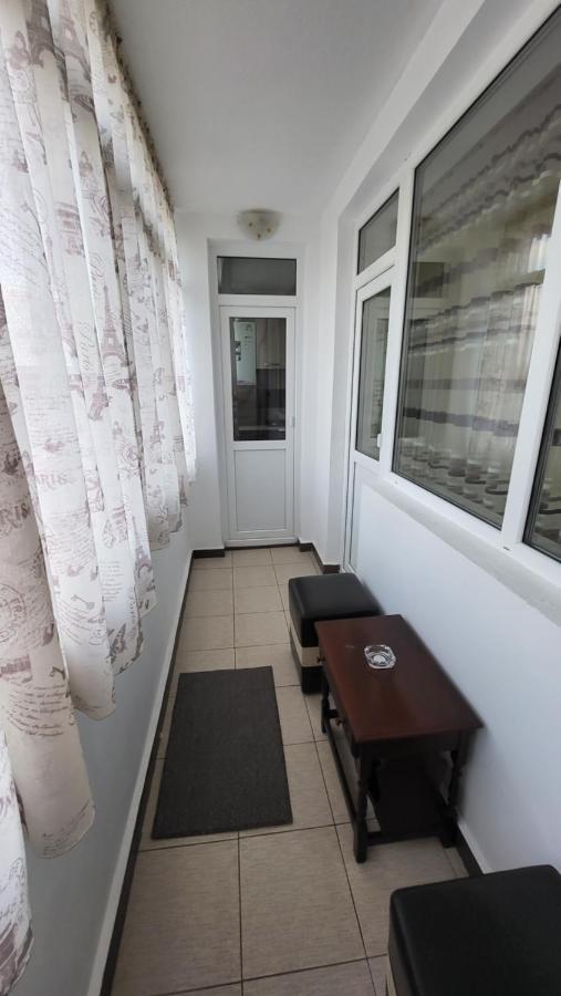 Apartament Navi Onesti Exteriér fotografie