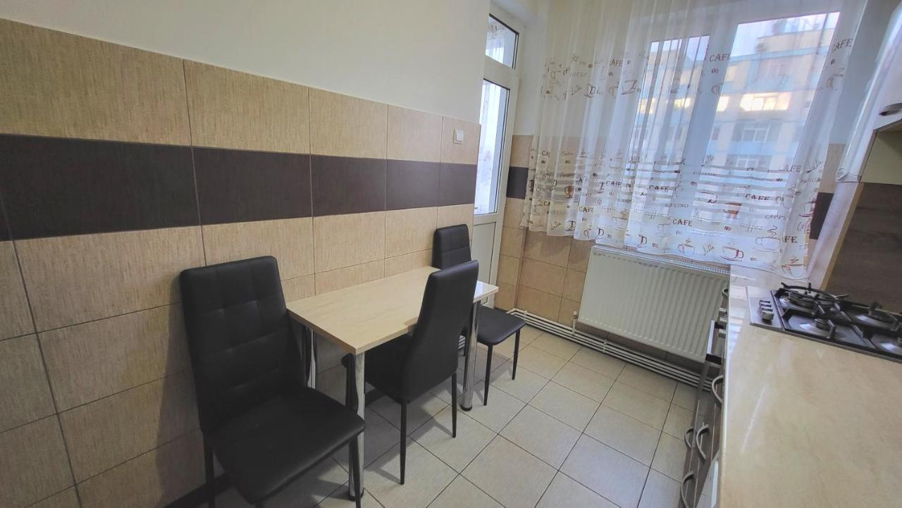 Apartament Navi Onesti Exteriér fotografie